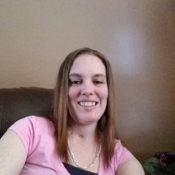 Meet your Posher, Danielle - Picture 1 of 1